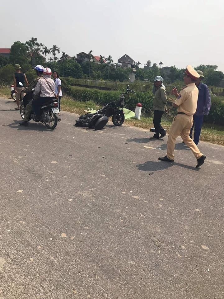 hai duong xe tai cho com lao vao doan nguoi di duong 2 hoc sinh tu vong