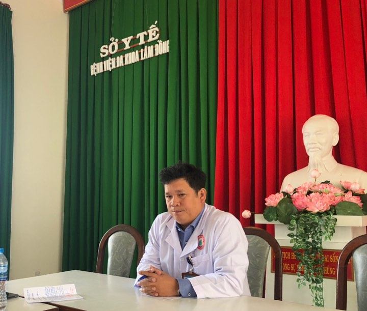 vu nu truong phong muon bang cap 3 de thang tien khong co em gai nao ten thao