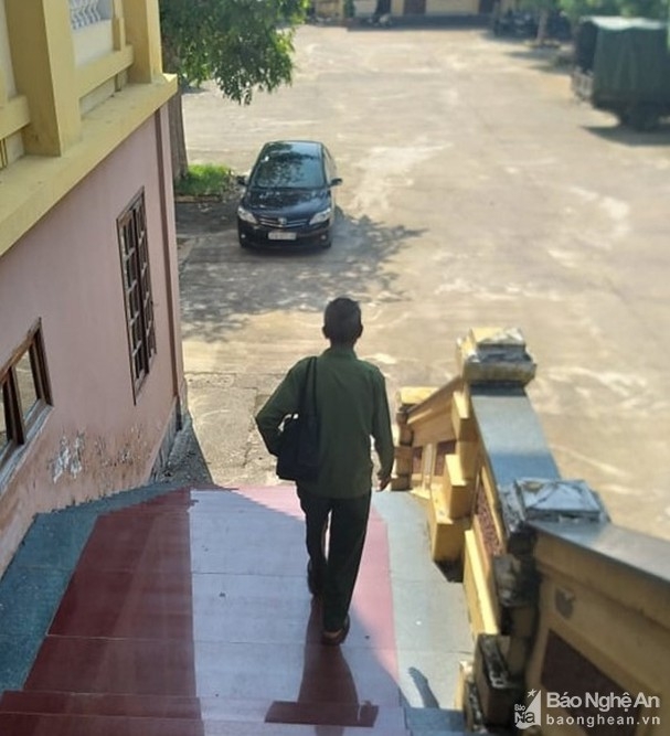 nghe an cu ong 80 tuoi lay mang con trai vi khong chiu lay vo