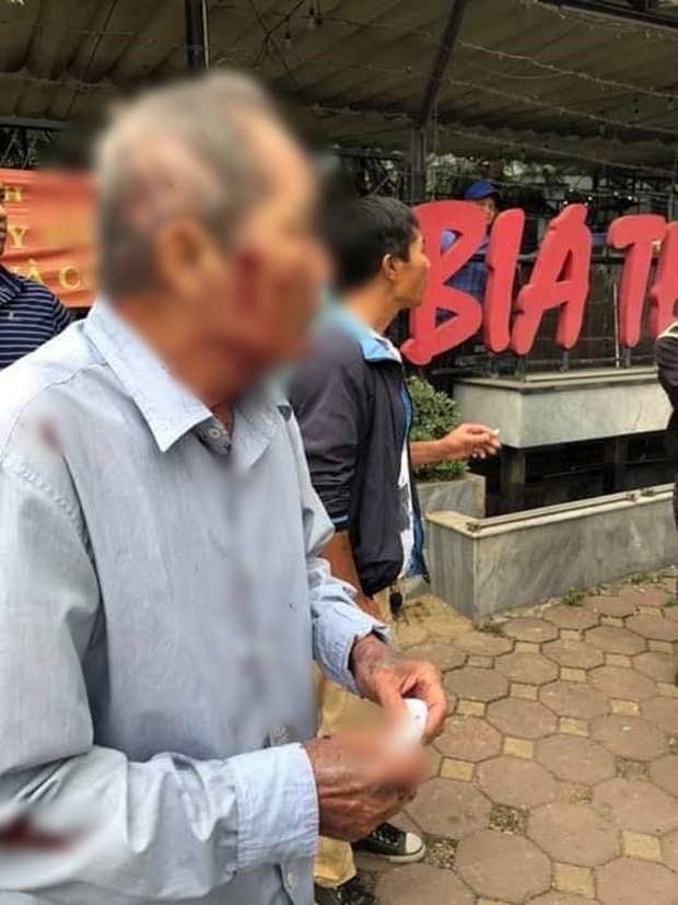 bat khan cap ga xe om danh cu ong 80 tuoi do tranh gianh dia ban