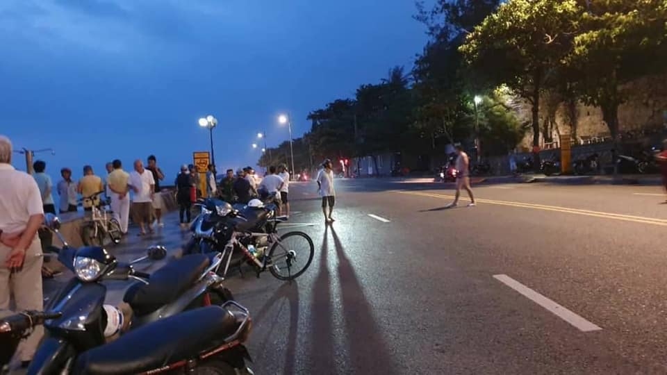 vu thi the 2 chi em o vung tau nguoi cha da ep 2 con xuong bien