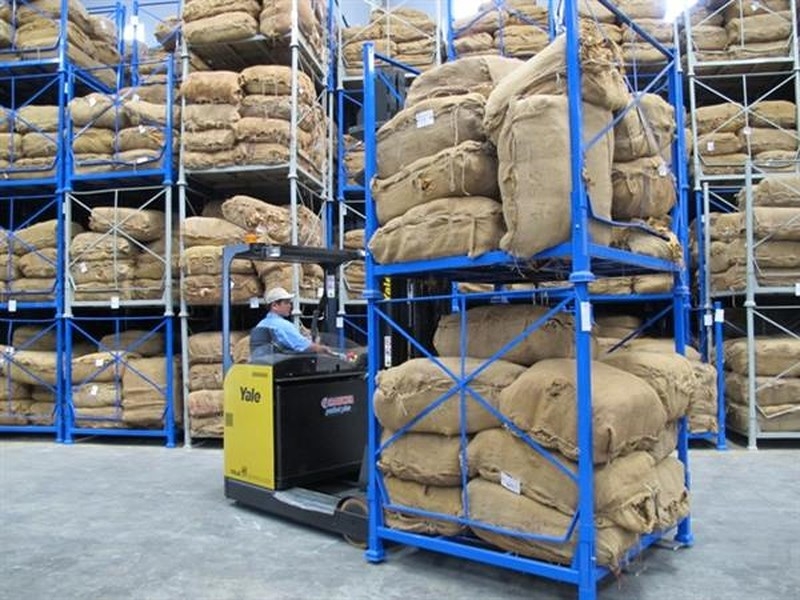 thuoc la nguyen lieu nhap ve viet nam tiep tuc tang trong nam 2020