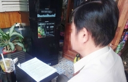 phat tan anh nong hieu pho nu hieu truong con ep giao vien ky don xin day them