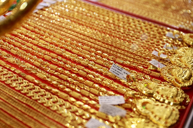 gia vang hom nay 2811 tang 100000 dongluong vang dang lay da hoi phuc