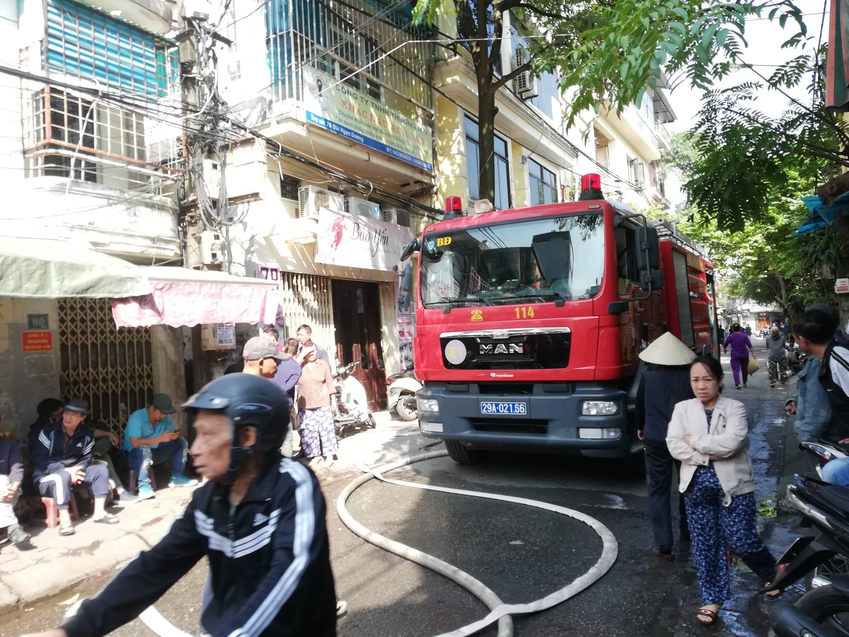 ha noi no binh gas gay chay lon tren pho bui ngoc duong