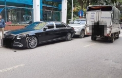 Xe tải lùi vỡ đèn Mercedes Maybach: Mức bồi thường do 2 bên tự thương lượng