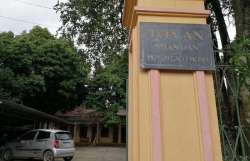 tin moi vu lo clip chanh an huyen quan he voi nu ke toan tai phong lam viec