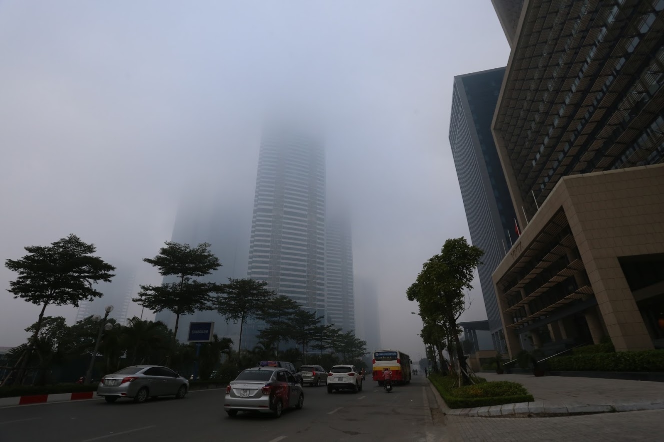 ha noi mu mit chim trong bau khong khi chat luong kem