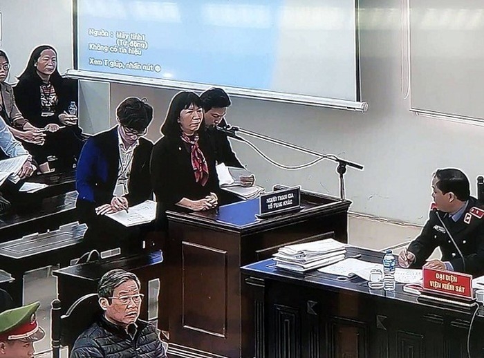 vo cuu bo truong truong minh tuan chong toi khong mang tien ve nha