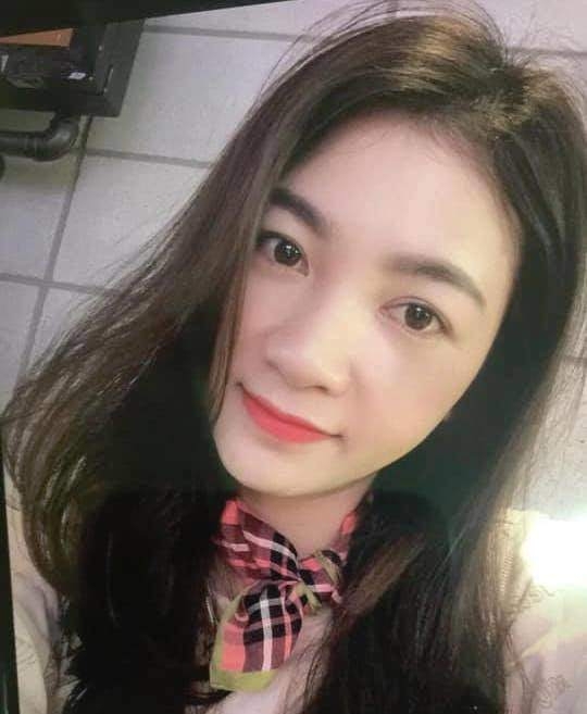 bat qua tang hot girl 9x vua dieu hanh vua ban dam cho khach nuoc ngoai 3 trieu dongluot