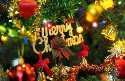 video my trien khai ca quan doi chi de theo doi ong gia noel