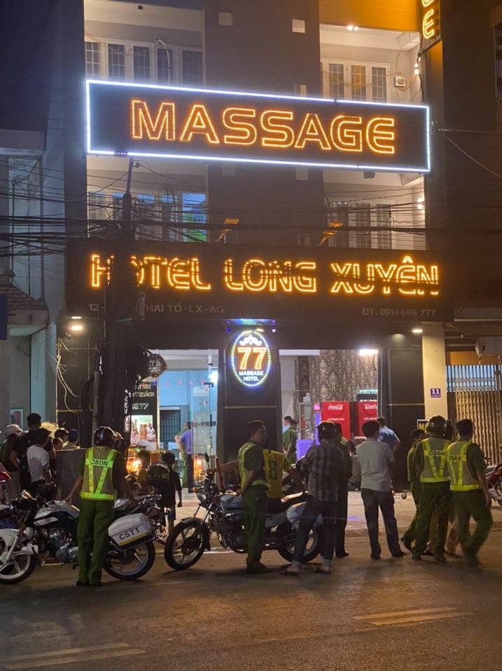 lat keo bot nua tien bo sau khi thu gian nam thanh nien bi nu nhan vien massage dam tu vong
