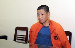 con dau bi phat tien vi vut rac bua bai me chong len facebook noi xau chinh quyen