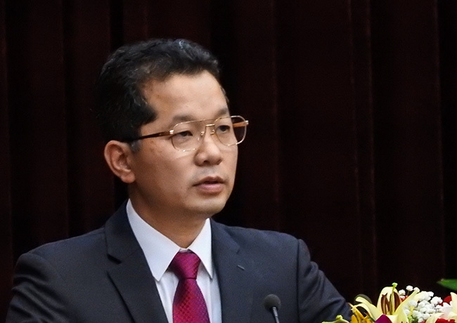 chan dung ong nguyen van quang tan pho bi thu thuong truc thanh uy da nang