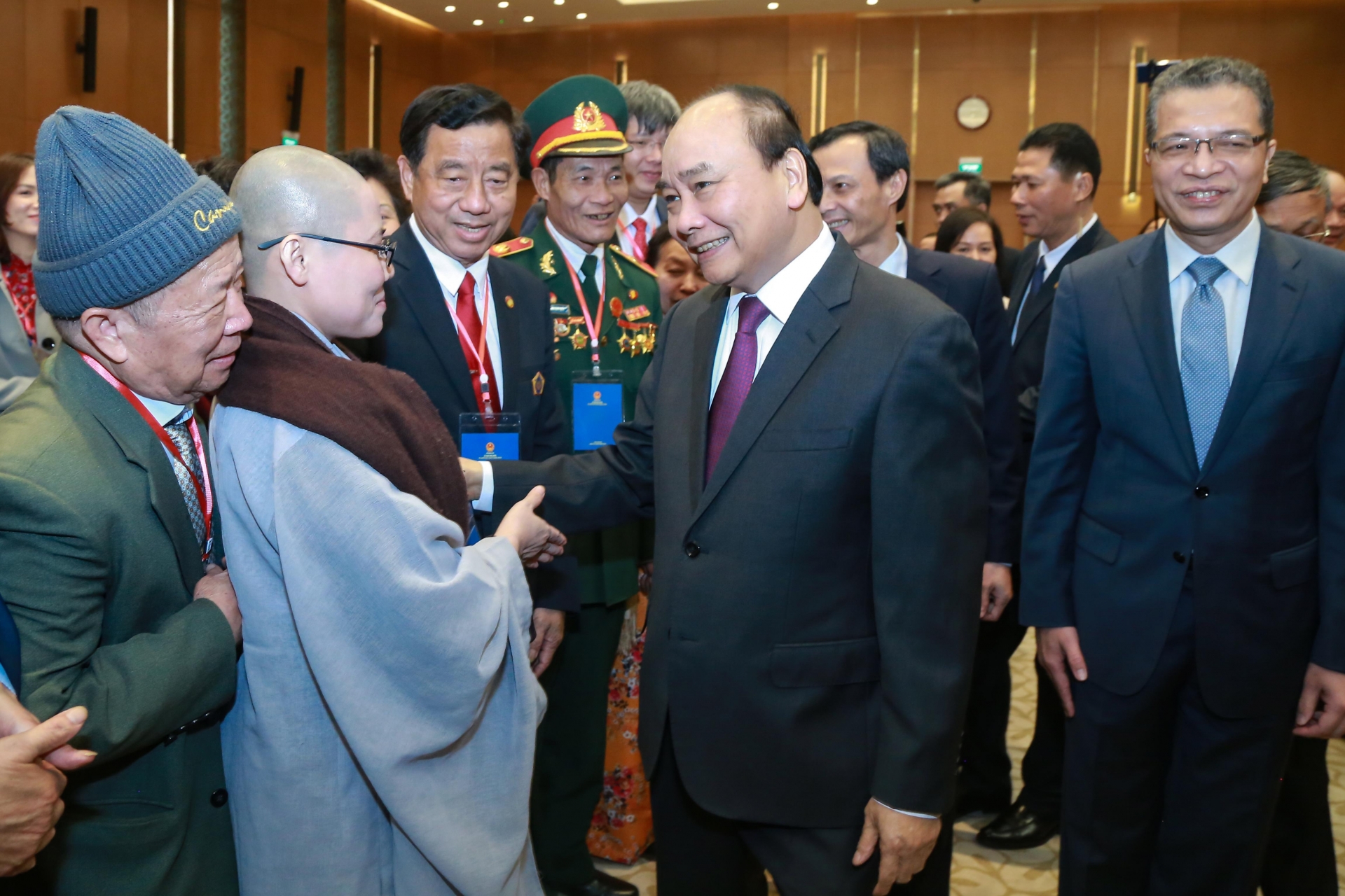 xuan que huong 2020 don so kieu bao dong ky luc ve tham du