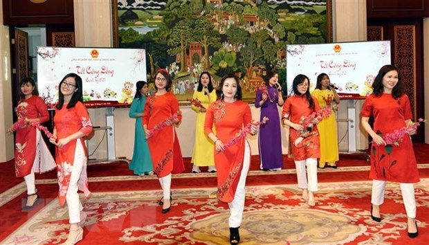 dam am buoi gap mat mung xuan canh ty cua cong dong nguoi viet tai trung quoc