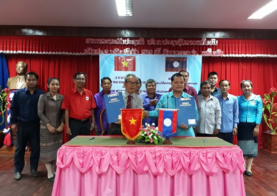 hoi huu nghi viet lao va bac si quang nam thien nguyen tai tinh se kong lao