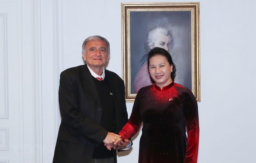 hoi huu nghi phap viet se xuat ban tuyen tap ve chu tich ho chi minh