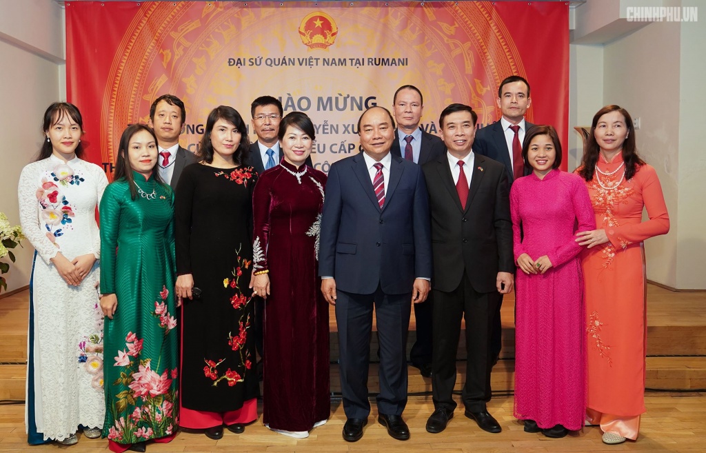 xem xet pho bien cam nang cho nguoi viet moi sang romania