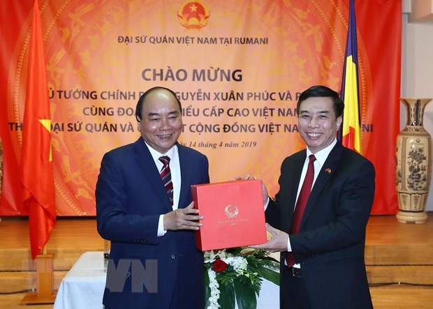 xem xet pho bien cam nang cho nguoi viet moi sang romania