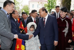 Xem xét phổ biến cẩm nang cho người Việt mới sang Romania