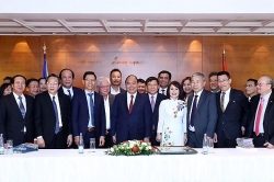 Thủ tướng lắng nghe ý kiến đóng góp của bà con kiều bào tại châu Âu