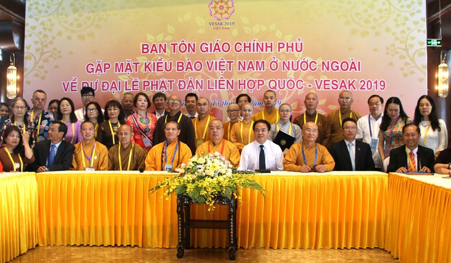 chinh phu luon quan tam den doi song sinh hoat tam linh cua phat tu viet nam o nuoc ngoai