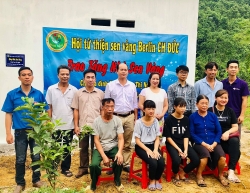 Hội Từ thiện Sen Vàng Berlin trao nhà nhân ái cho hai chị em khó khăn tại Yên Bái
