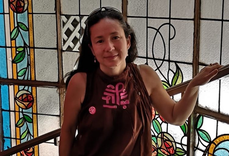 nu nghe si goc viet va the gioi ngu vi tren manh dat ong cha