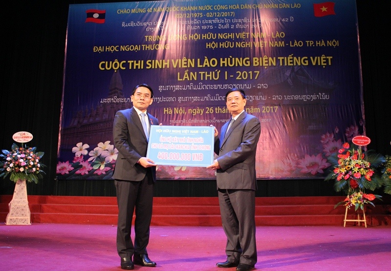 nguoi me lao chia doi dong sua quy