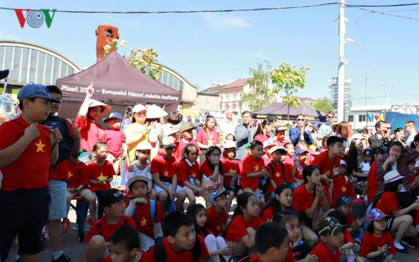le hoi giao luu van hoa viet nam va sec lan dau tien duoc to chuc tai plzen