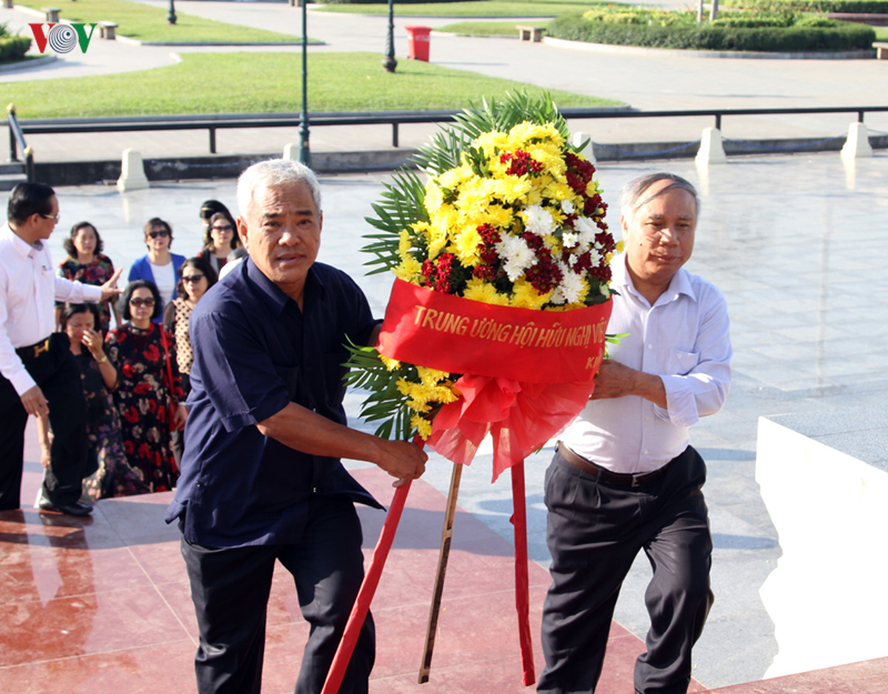 an tuong tu mot chuyen di cua nhung nguoi linh tinh nguyen viet nam