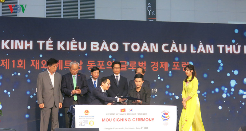 thay gi sau hoi nghi dien hong cua doanh nhan kieu bao