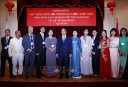 pho chu tich nuoc hoan nghenh tinh than hoc tap nghien cuu cua nguoi viet tai thuy si