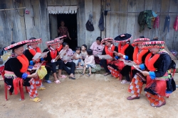 lam ha khi phu nu dan toc thieu so tu tin chia se ve suc khoe sinh san
