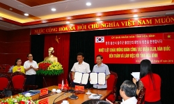 di bo vi hoa binh va le hoi duong pho o ha noi