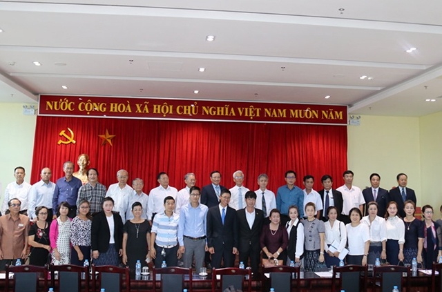 viet nam quan tam ho tro kieu bao va doanh nghiep tai savannakhet lao