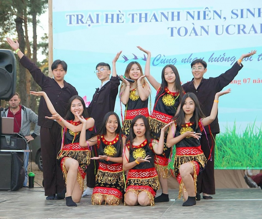trai he thanh nien sinh vien viet nam toan ukraina 2019 neu cao tinh than doan ket