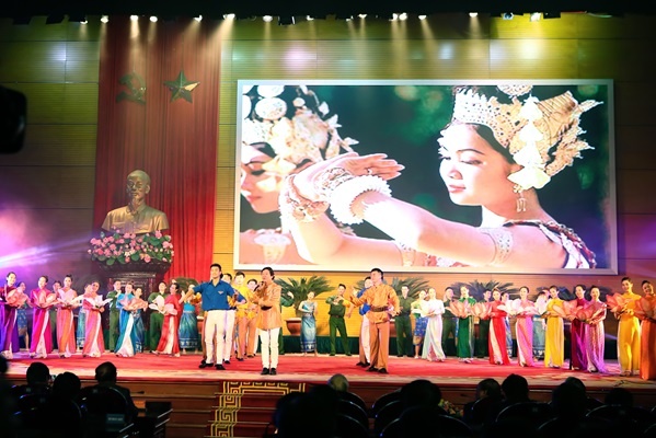 nhung diem nhan cua cong tac doi ngoai nhan dan cua vufo trong 6 thang dau nam