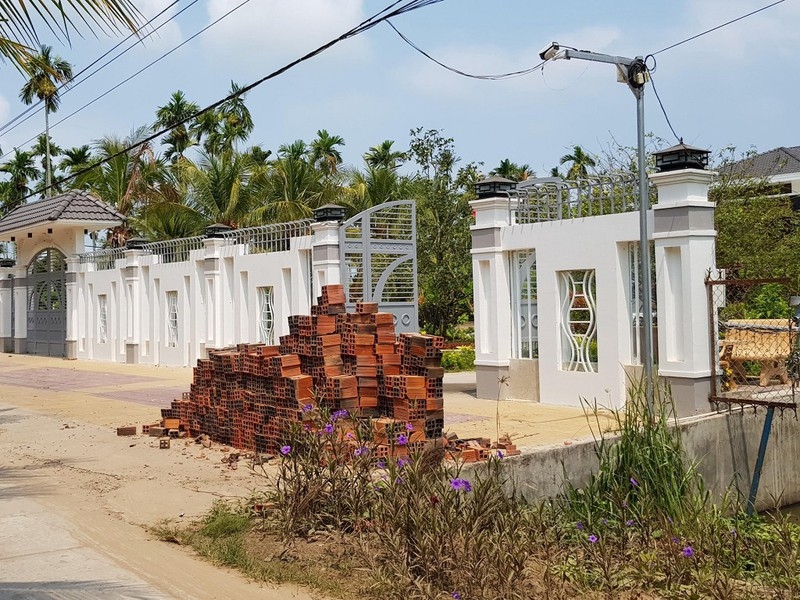 soc trang chi gan 1 ty lap camera tai nha rieng 16 can bo ban thuong vu tinh uy