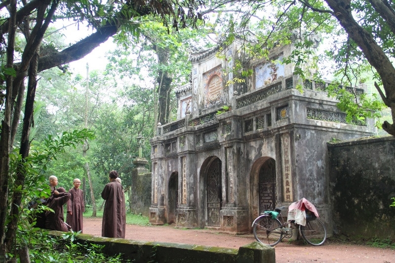 chua tu hieu noi thien su thich nhat hanh tinh duong o dau
