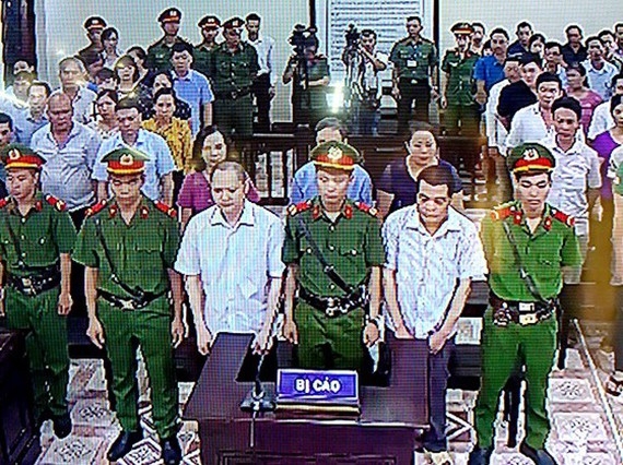 mo lai phien toa xet xu vu gian lan diem thi o ha giang trong hom nay 1410
