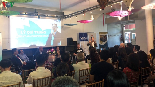 viet kieu australia day manh he sinh thai khoi nghiep