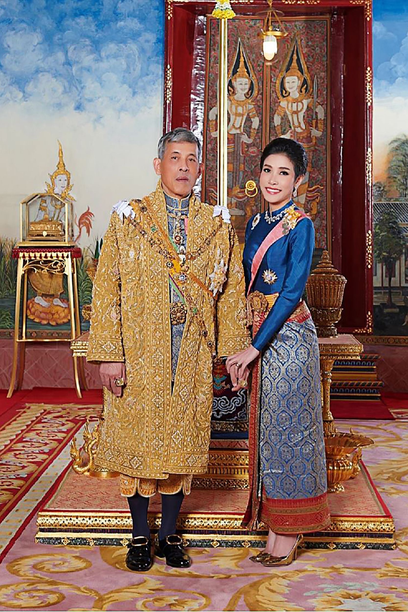 nhan sac xinh dep cua hoang quy phi thai lan vua bi phe truat