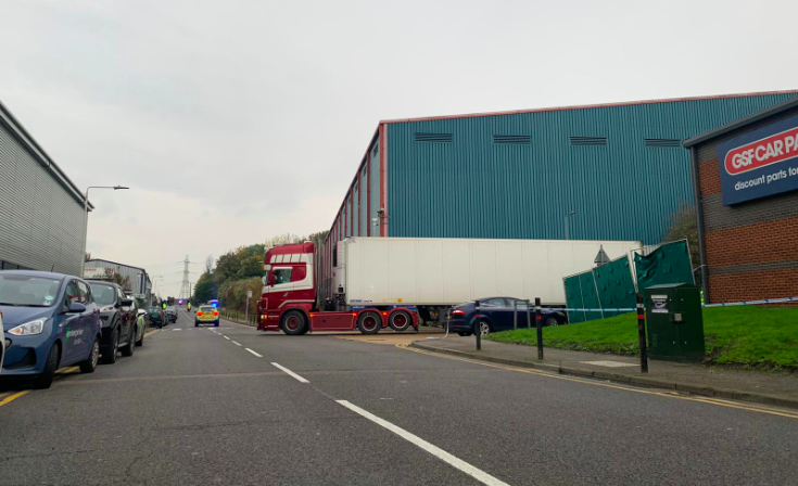 vu 39 thi the duoc phat hien trong xe tai tat ca nan nhan la nguoi trung quoc