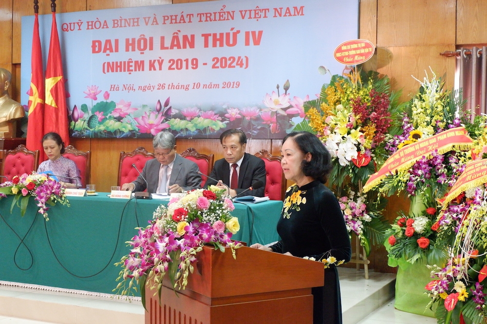 nguyen bo truong bo tu phap ha hung cuong duoc bau lam chu tich quy hoa binh va phat trien viet nam