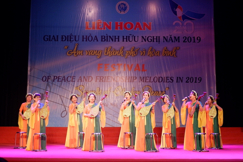 giai dieu hoa binh ngan vang tai thanh pho vi hoa binh