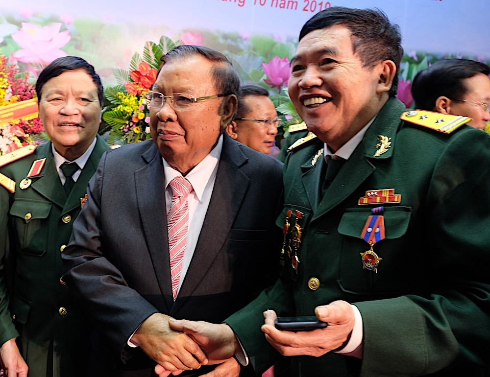 quan tinh nguyen va chuyen gia viet nam tai lao doi quan tinh nguyen dac biet nhat the gioi
