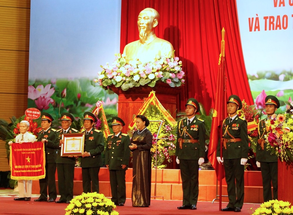 quan tinh nguyen va chuyen gia viet nam tai lao doi quan tinh nguyen dac biet nhat the gioi