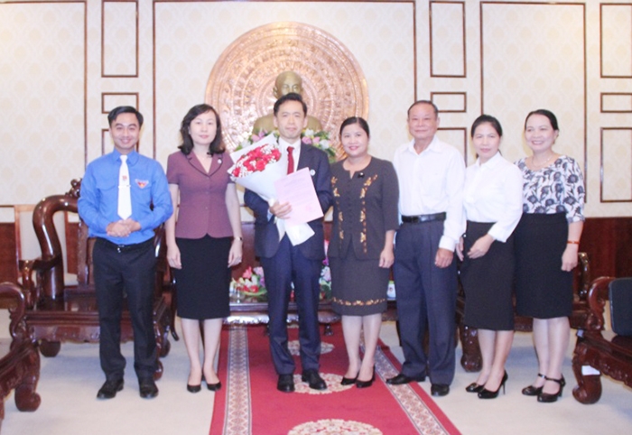 chu tich aaee lam co van ve doi ngoai nhan dan cho lien hiep binh phuoc